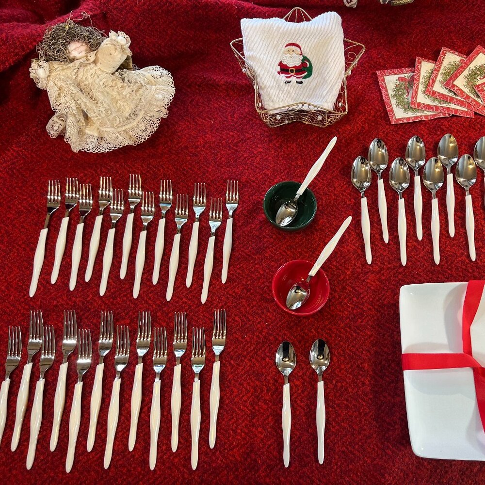 ✨ Rare White CUTCO 36-Piece Flatware Set ✨